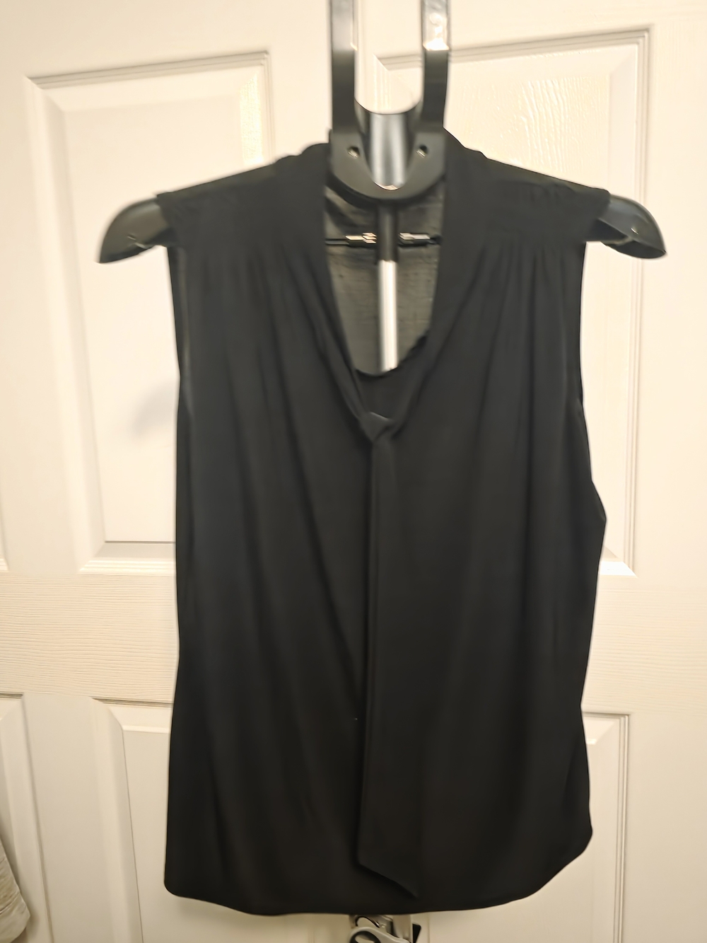 Sleeveless Tie-Detail Black Camisole